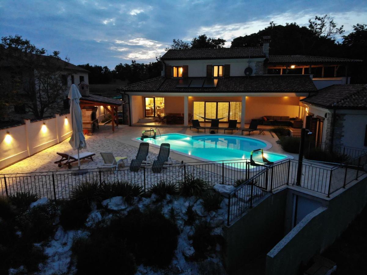 Villa Arton Heated Swimming-Pool Žminj Extérieur photo